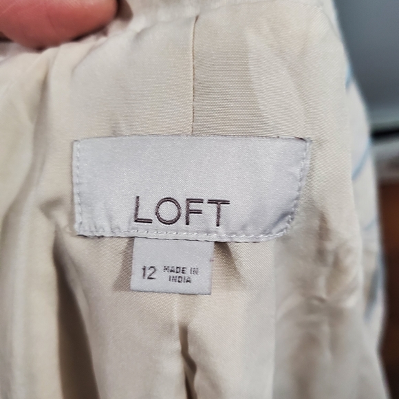 Ann Taylor Loft Lightweight Striped Blazer, size 12 - Picture 6 of 6